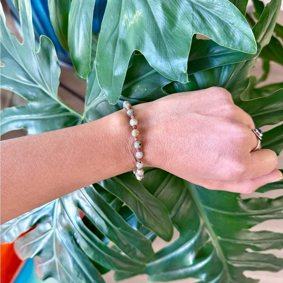 Jewelry - Labradorite & Goldstone bracelet (one)